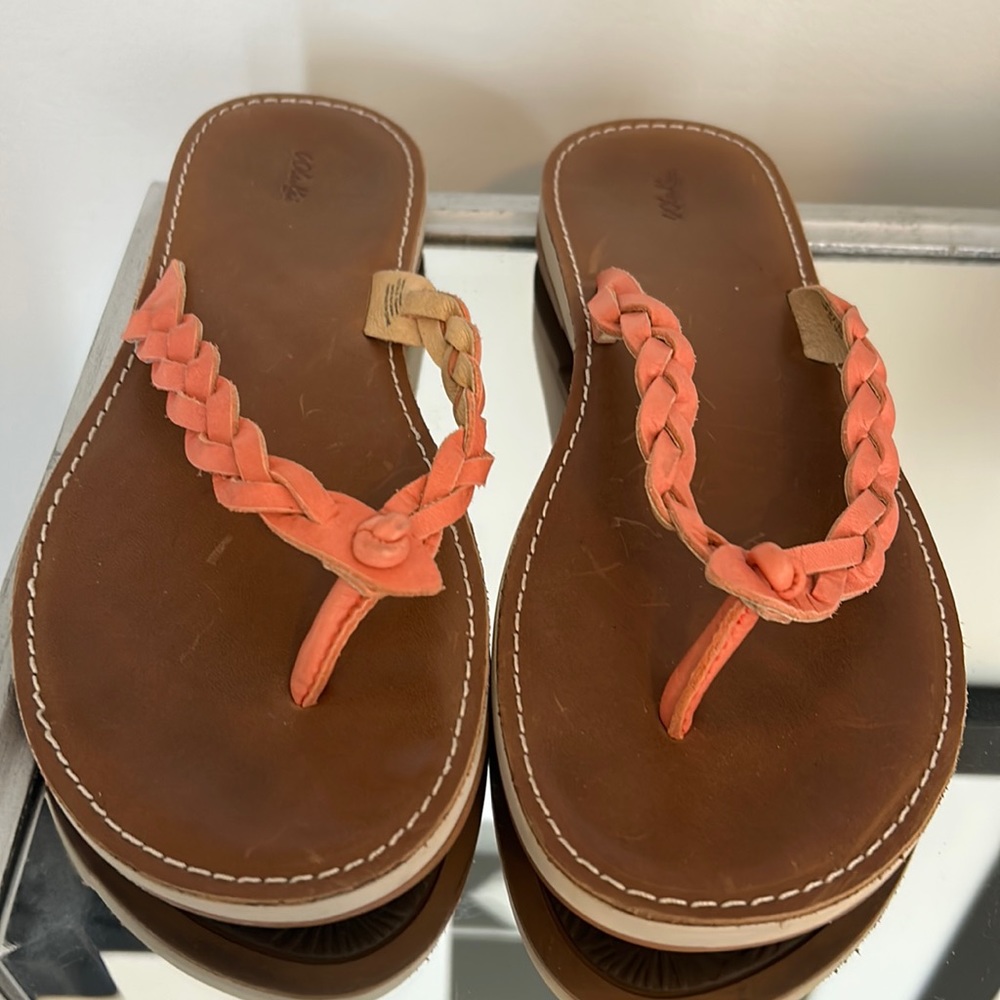 Olukai Kahiko Women’s Leather Beach Sandals